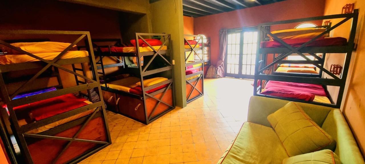 Circo Hostel Asuncion Ngoại thất bức ảnh